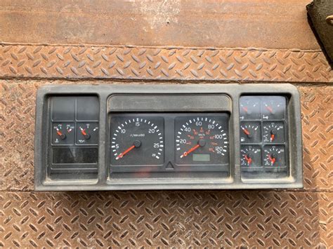 the indicator under the hood on the drivers side which has a flashing light and usually. . 2000 volvo vnl instrument cluster
